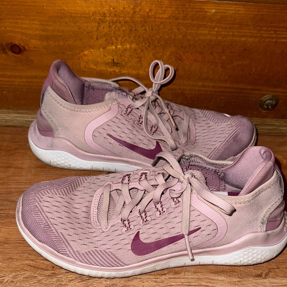 Nike Women's Mauve Athletic Shoes
